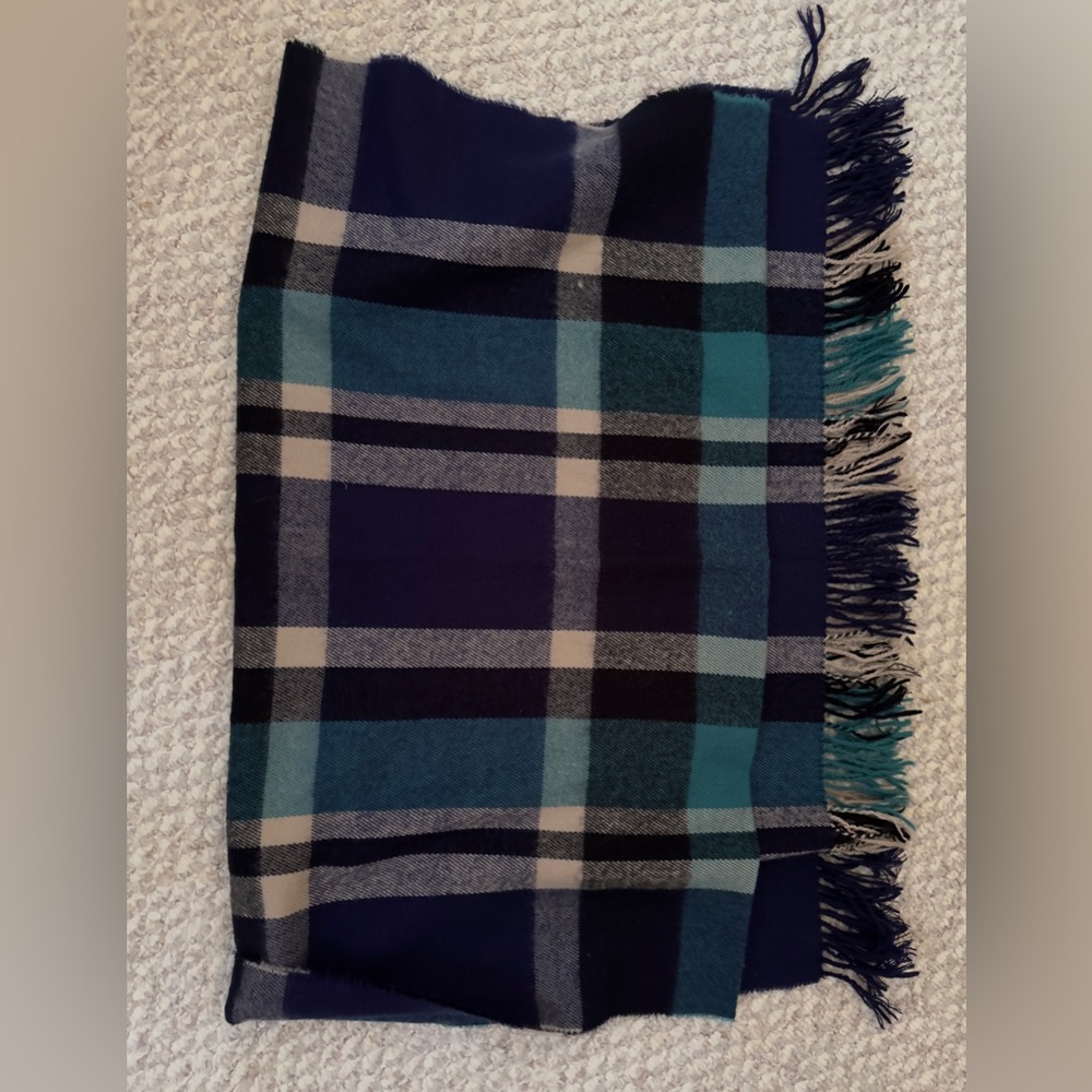 Plaid Scarf with Fringe in Blue and Teal